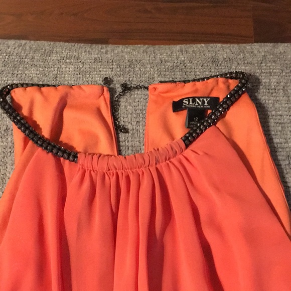 Women’s dress - Picture 2 of 6